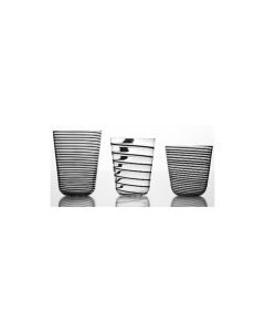 Twist Wine Glass in Black